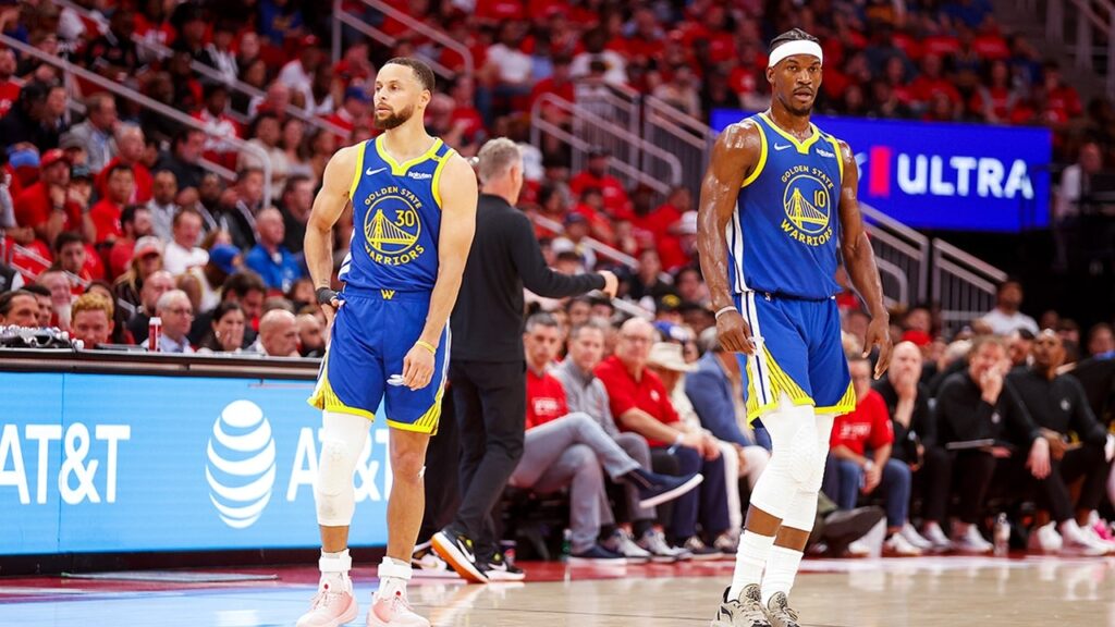 Currys 31 Points Guide Warriors to Road Playoff Win Against Rocket