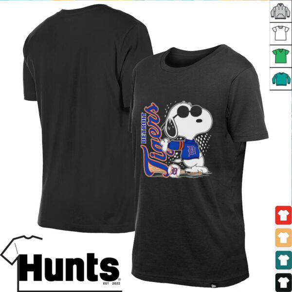 Snoopy standing Detroit Tigers baseball shirt