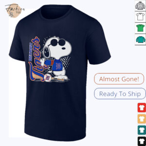 Snoopy standing Detroit Tigers baseball shirt